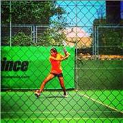 Ex jugadora de tenis semi profesional para ayudarte a mejorar o pasar un buen rato jugando al tenis. Ofrezco clases por la tarde y zona centro de Madrid. Si hay que desplazarse se consideraría
